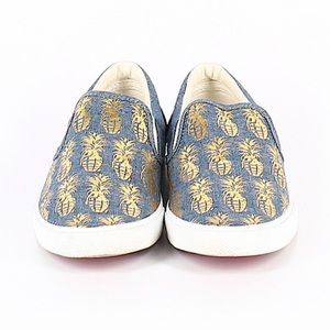 Slip On Shoes- Pineapples! Size 6